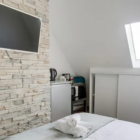 Delightful Studio With In Luxe District * Paris